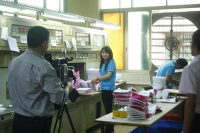 影像賦能品牌，東莞雙贏影視為宏華內(nèi)衣輔料打造專屬企業(yè)宣傳名片